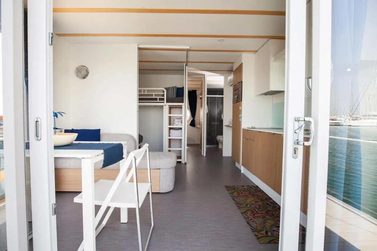 House Boat Rimini Resort