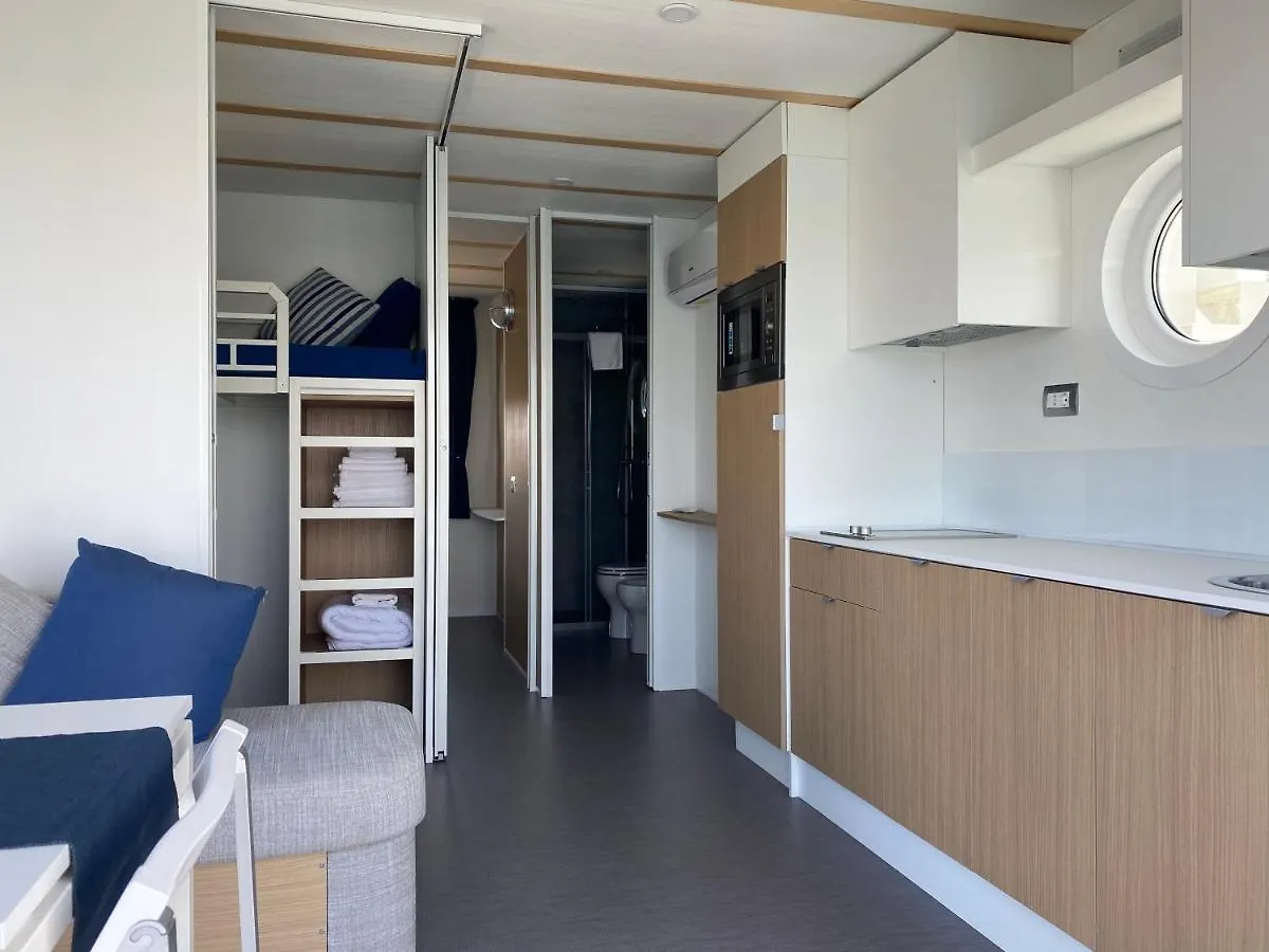 House Boat Rimini Resort