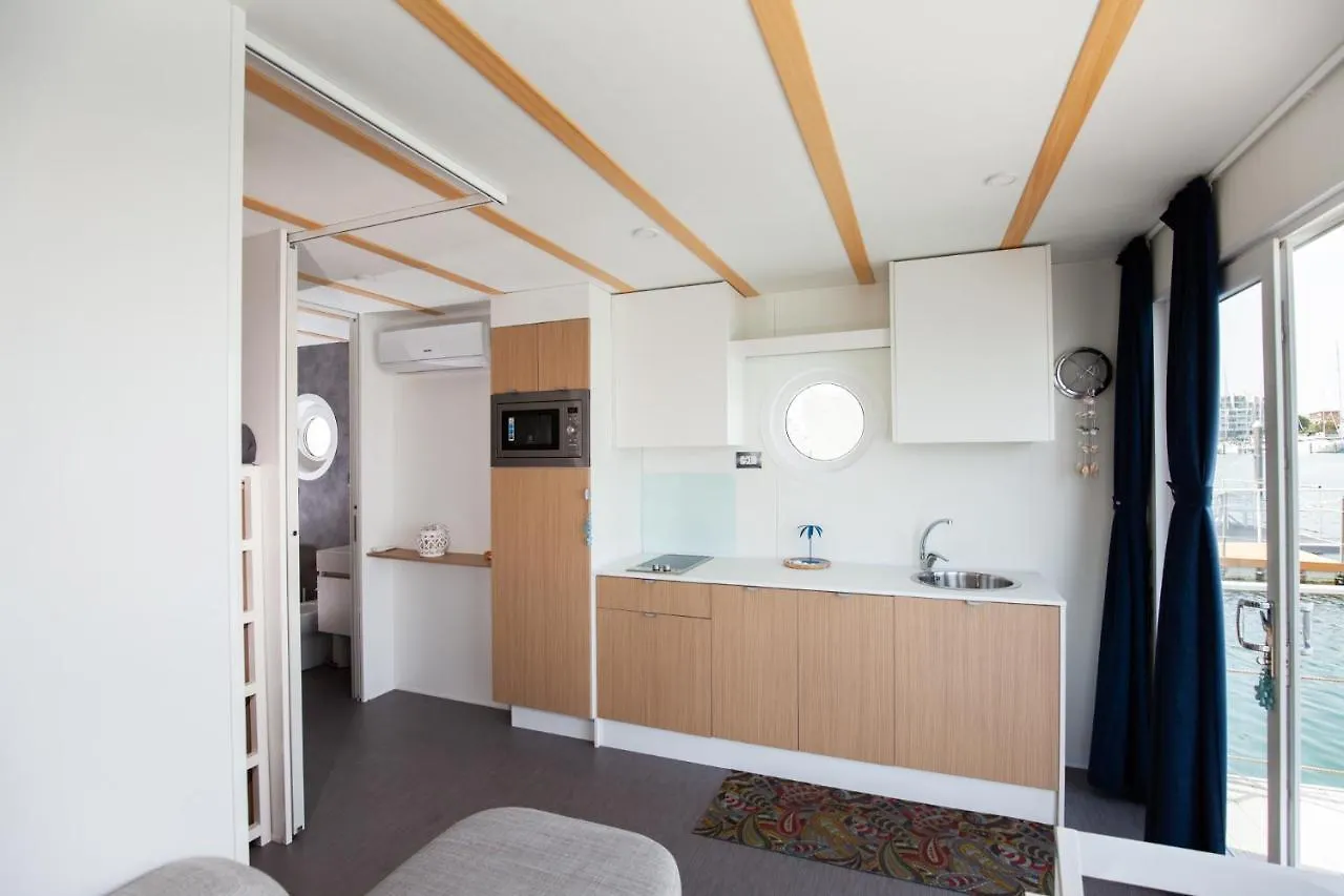 House Boat Rimini Resort