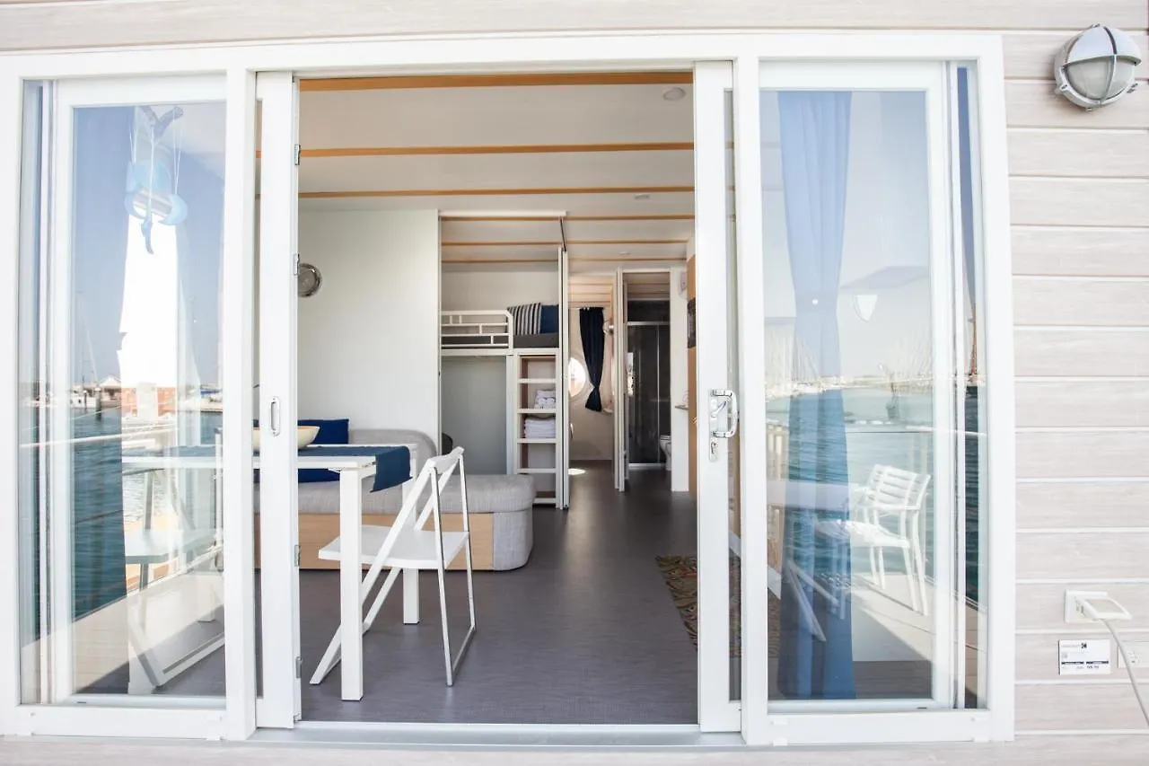 House Boat Rimini Resort 4*,