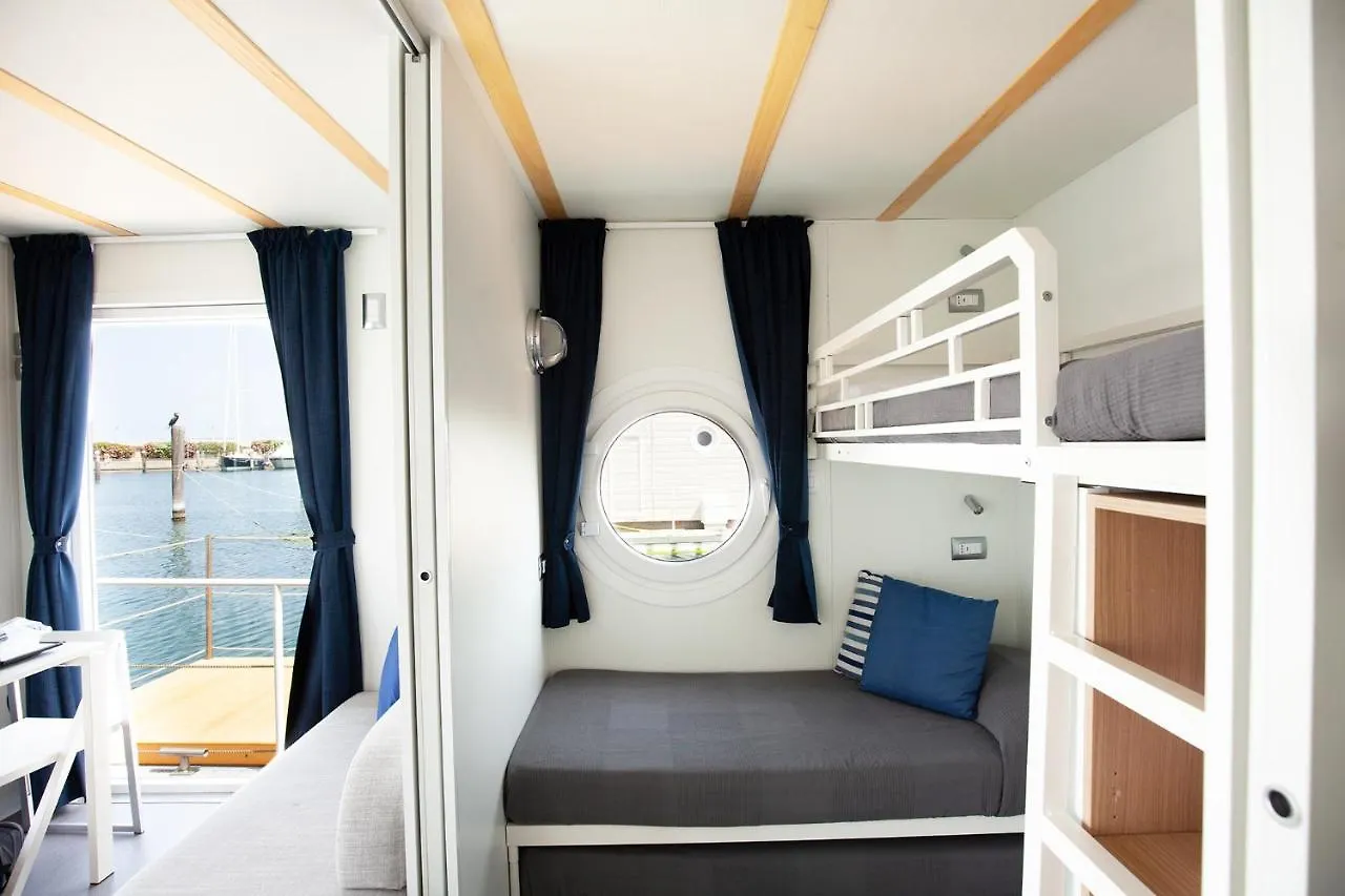 House Boat Rimini Resort