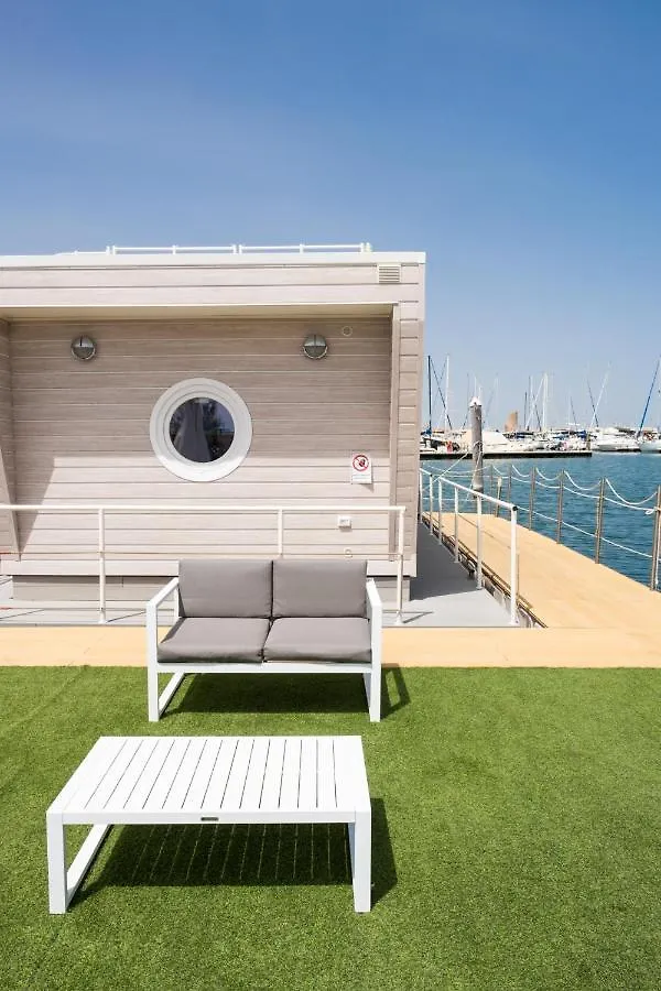 **** Botel House Boat Rimini Resort Italy