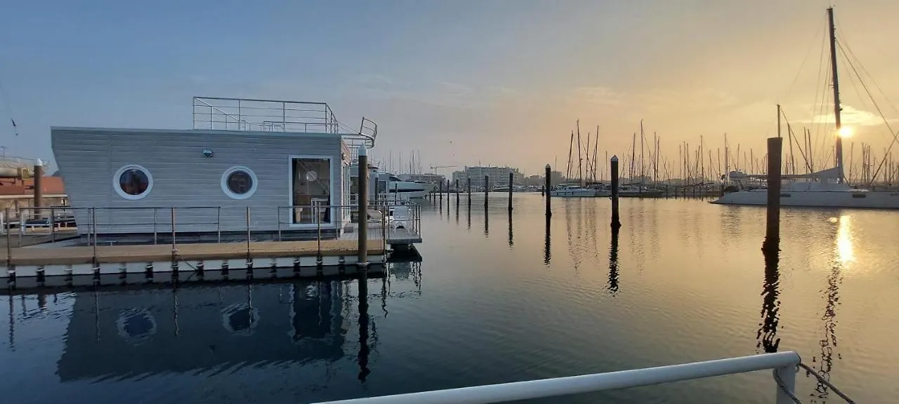 House Boat Rimini Resort